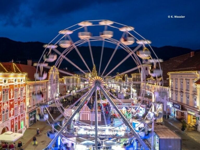 Das Riesenrad im Adventdorf Leoben am Hauptplatz